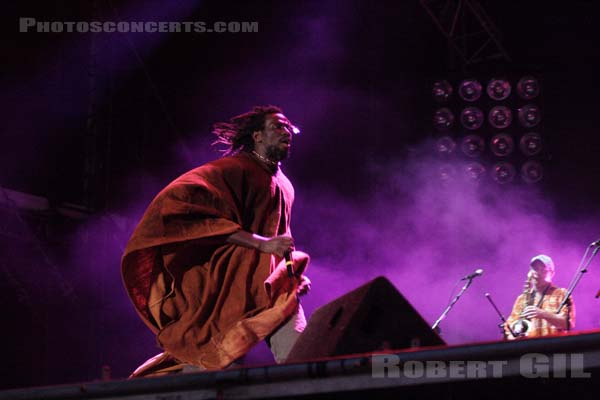 TIKEN JAH FAKOLY - 2005-07-10 - PARIS - Hippodrome de Longchamp - 